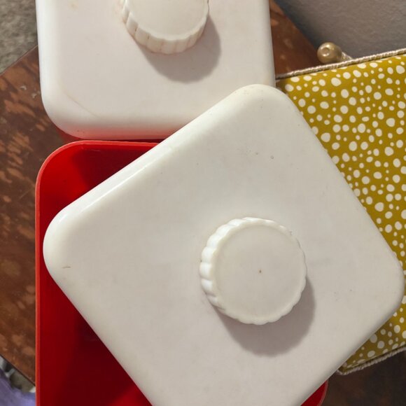 Lustro-Ware Red Vintage 2-Pc Plastic Cookies and Sugar Set - Picture 2 of 7